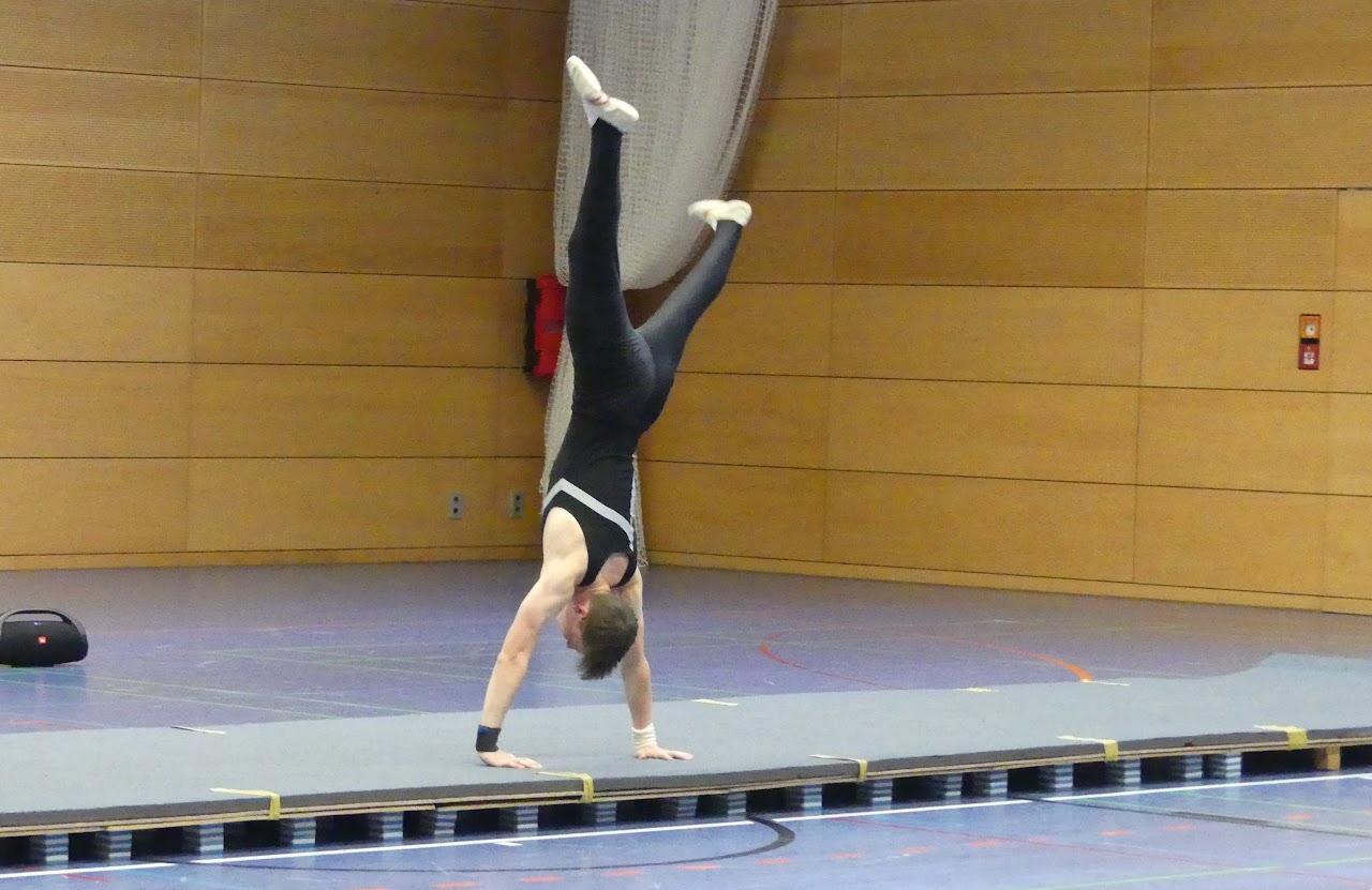 Bild vom 13. Benefizlauf im Jahr 2022. Dies ist das 152. Bild.